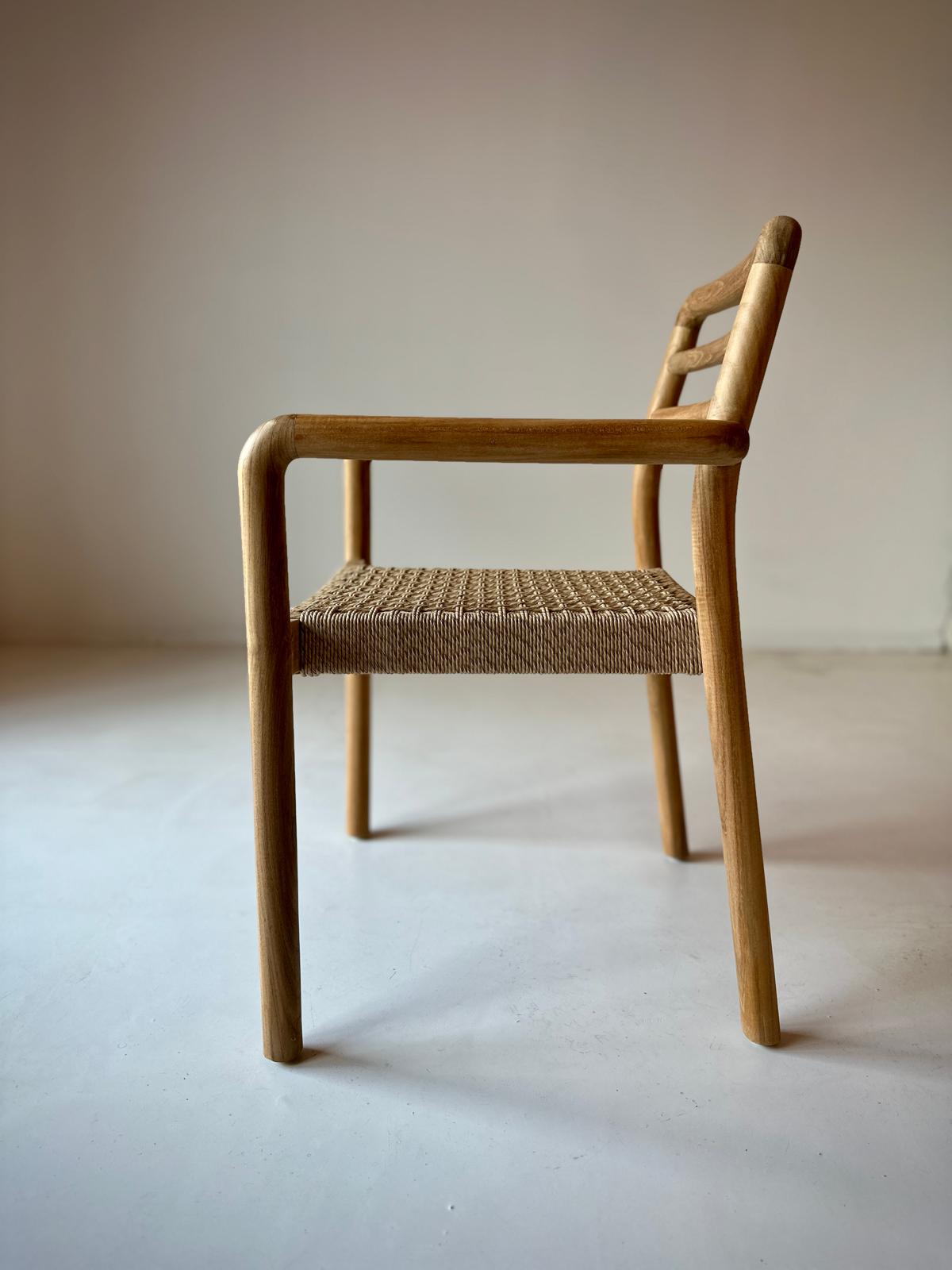 Naluma dining chair