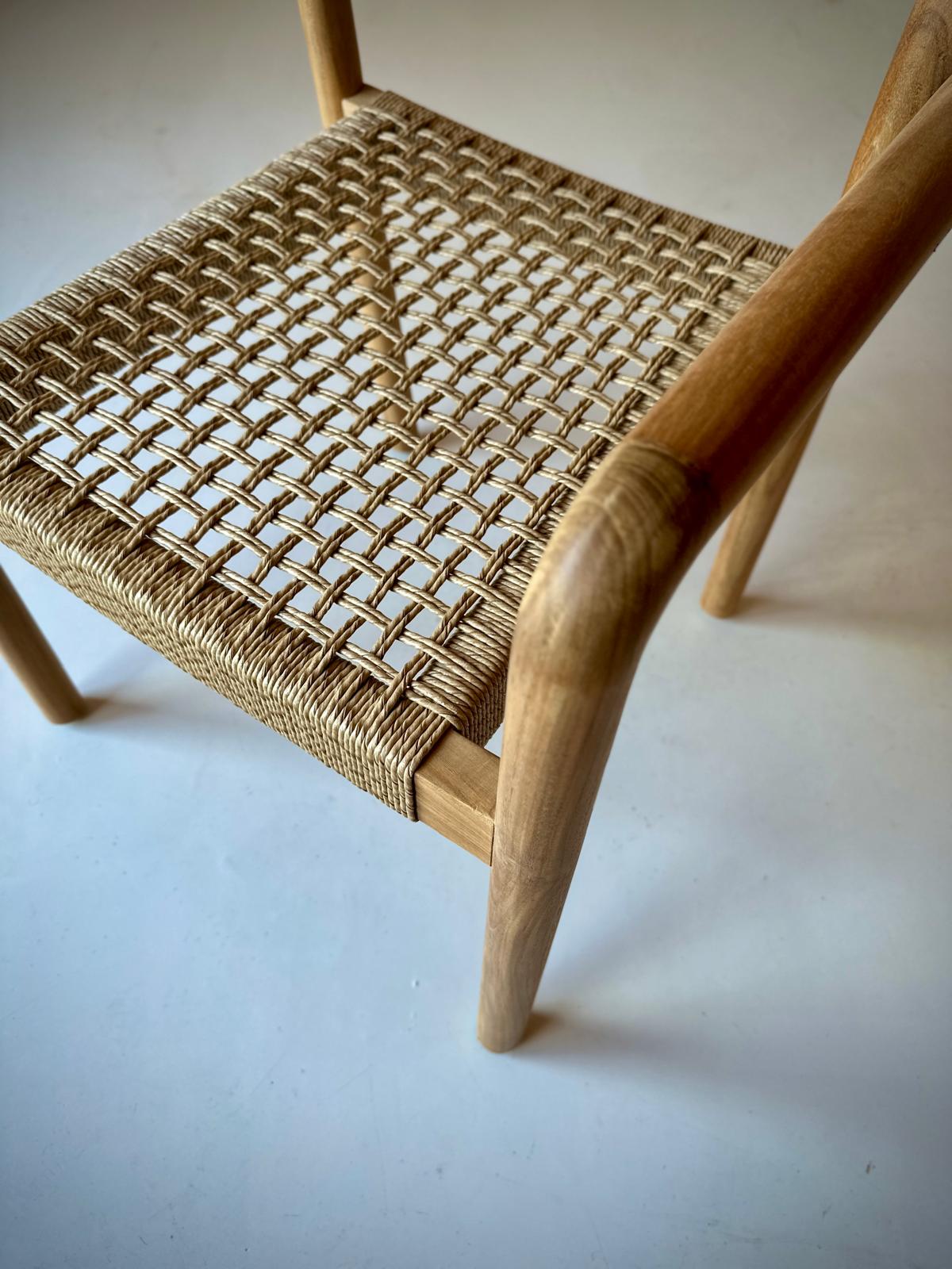 Naluma dining chair