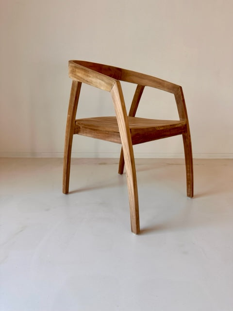Rojii dining chair in natural teak