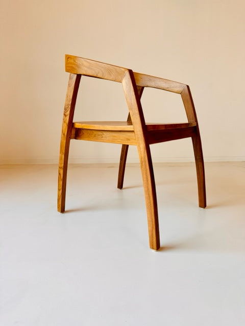 Rojii dining chair in warm teak