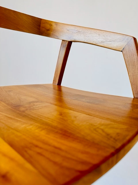 Rojii dining chair in warm teak