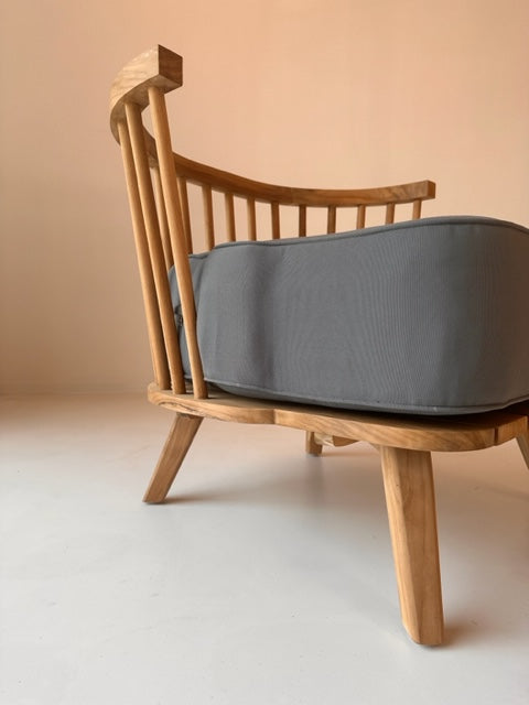 Maruma accent chair