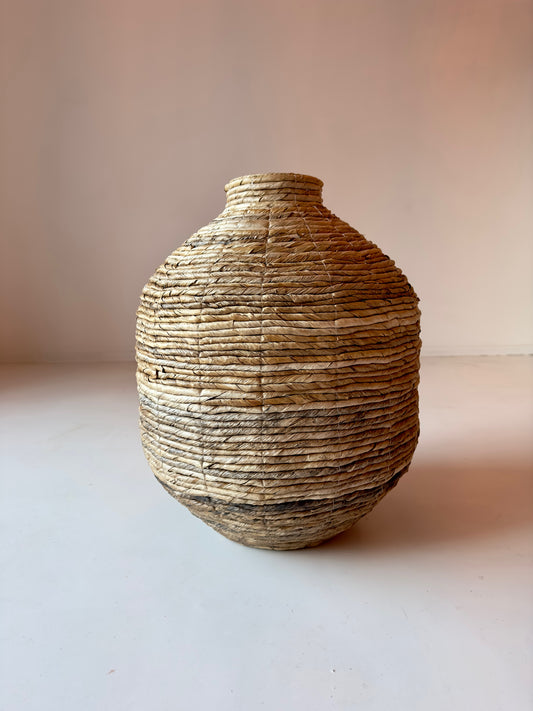 Moma Vase Abaca