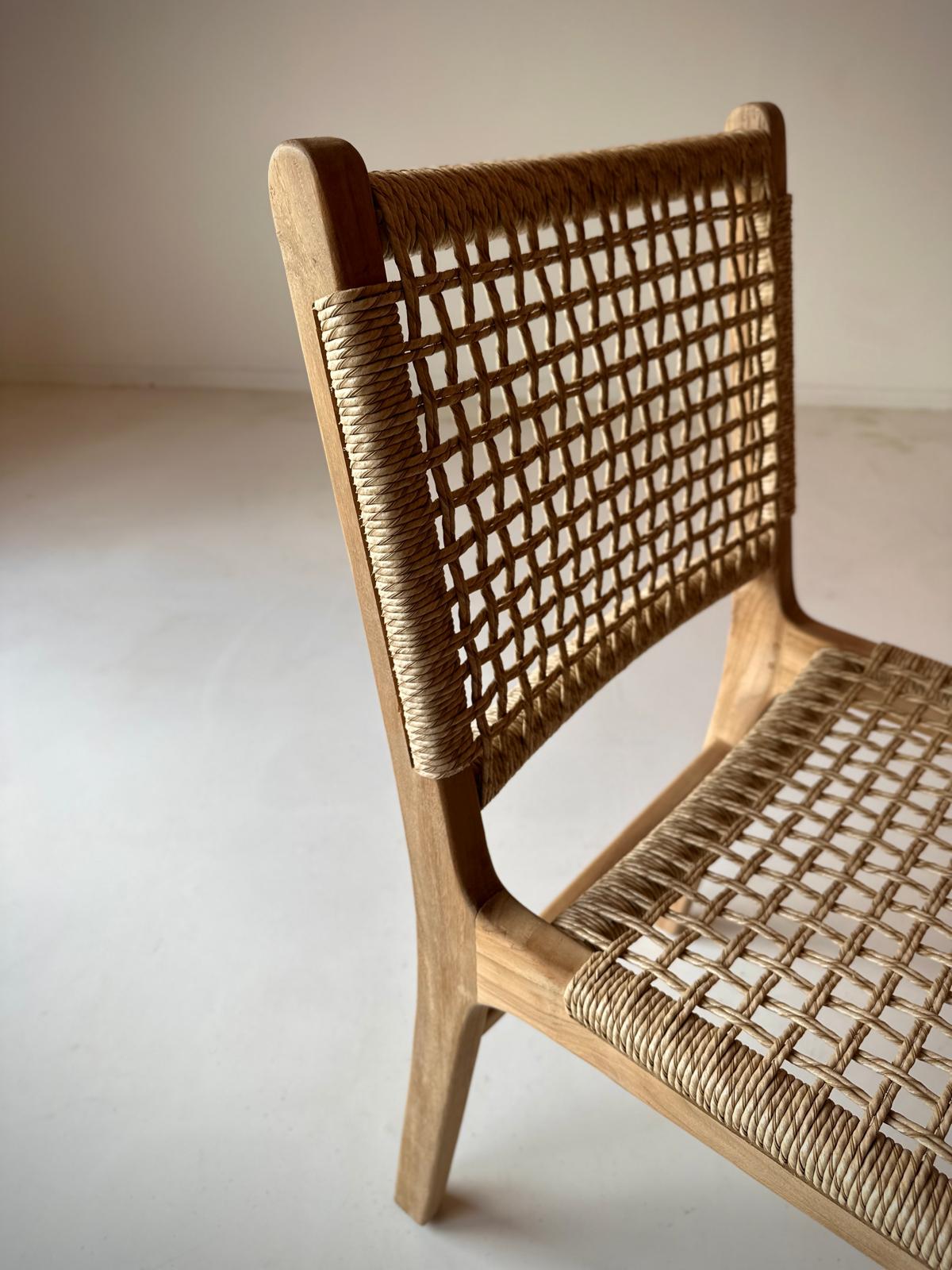 Amari dining chair