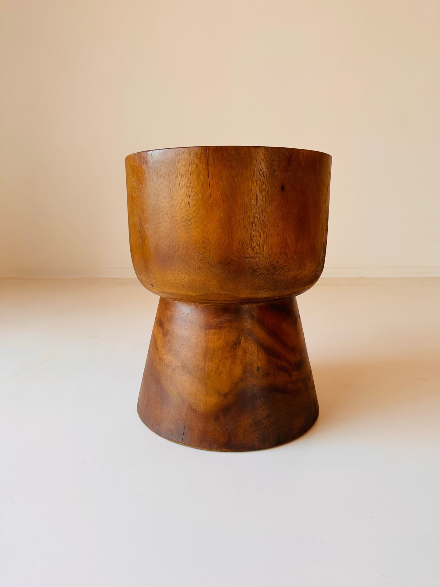 Okapi stool