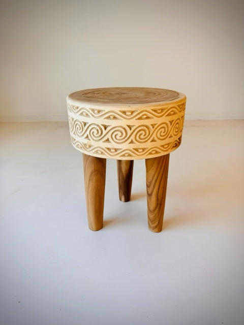 Shuri side table